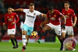 Mourinho diusir dari tepi lapangan, MU ditahan imbang West Ham 1-1