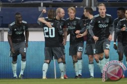 Hasil dan Klasemen Eredivisie, Ajax Tempel Ketat Feyenoord