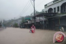 Jalur Samarinda-Bontang Lumpuh Akibat Banjir