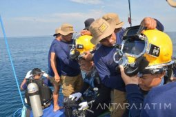 Penyelam Koarmatim Rampungkan Latihan di Pantai Situbondo