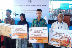 Nelayan Aceh Selatan terima asuransi Rp160 juta