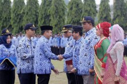 PNS Lampung Berganti Atribut Pin Menara Siger Menjadi Pin Siger