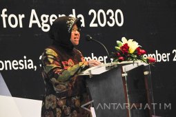 Wali Kota Surabaya Berbagi Pengalaman Memanajemen Pajak