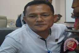 DPRPB SEGERA INISIASI PENYELESAIAN MASALAH FK UNIPA