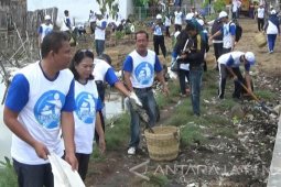 PJB dan Pemkab Situbondo Gelar "Coastal Cleanup" (Video)