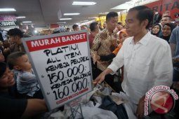 Presiden Blusukan di Mal E-Walk Balikpapan