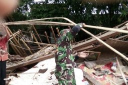 Puting Beliung Robohkan Sebuah Rumah di Jember