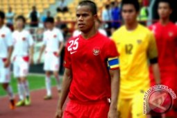 Penalti Manahati Lestusen bawa Indonesia unggul agregat 4-3