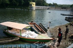 Waduk Pacal Bojonegoro Penuh Terisi Air