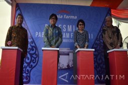 Peresmian Pabrik Garam Farmasi