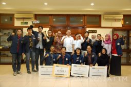 FH Unair Juarai Kompetisi Peradilan Semu Nasional
