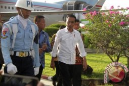 Jokowi Kunjungi Korban Gempa di RSUD Sigli