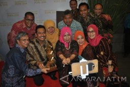 Gresik Terima Penghargaan Dari Kementerian PUPR