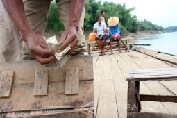 Uang Pembayaran Menyeberang