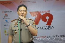 Kapolrestabes Surabaya Luncurkan Buku Foto Antarajatim (Video)