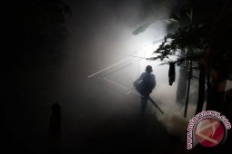 PENGASAPAN DBD DI PENGUNGSIAN KORBAN GEMPA ACEH
