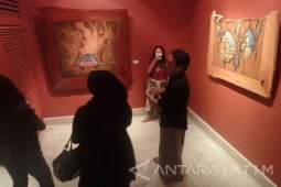 Tujuh Perupa Perempuan Surabaya Unjuk Karya "Transformasi" (Video)