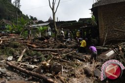 Tiga orang jadi korban cuaca ekstrem Manado