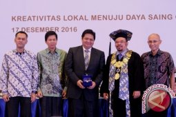 Apple bangun pusat inovasi di Indonesia 2017