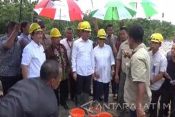 Kemenaker Awasi Tenaga Kerja Asing Masuk Indonesia