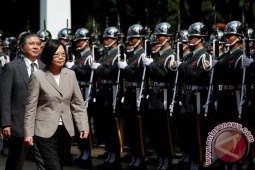 China berang Presiden Taiwan bakal transit di AS