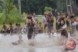 Festival Air Tahun Baru