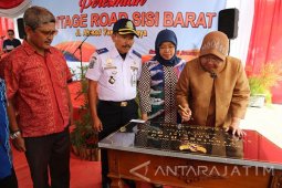 Risma Harapkan Frontage Road Beri Nilai Ekonomi