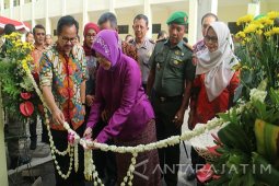 Risma Tekankan Peningkatan IPM Kawasan Surabaya Utara