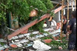 Rumah Warga di Blitar Rusak Diterjang Angin Kencang