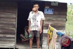 Warga Miskin Terkena Penyakit Diduga Tomur