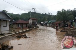 Warga:Bukannya Surut Banjir Malah Bertambah