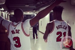 Ringkasan pertandingan NBA Minggu WIB