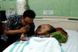 Wagub Jatim Kunjungi Anak Pengidap Hidrosefalus (Video)