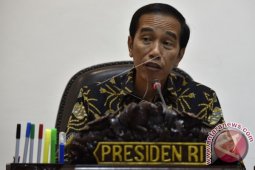 Presiden pimpin apel wanita TNI dan Polwan