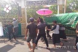 Tiga Suporter Bola Dimakamkan Di Satu Lokasi