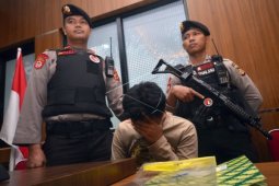 Pelaku Teror Lewat Facebook