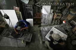 Seni Ukir Batu Nisan