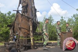 Masyarakat Dilarang Menambang Minyak Ilegal