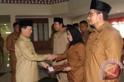Bupati: Merasa Tak Mampu Mundur Saya Buka 'Karpet Merah