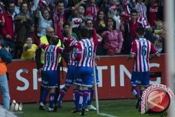Sporting Gijon ceraikan Abelardo Fernandez
