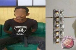 Pengedar Zenit Tertangkap Saat Teler