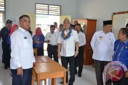 Plt Gubernur Gorontalo Wajibkan Setiap Kecamatan Miliki SMA/SMK