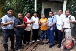 BUMN Selesaikan Pembuatan 50 MCK Keluarga Miskin