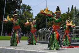 Tari Tanah Biru