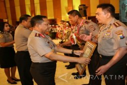 Kapolrestabes Surabaya: Penghargaan Memotivasi Kinerja Semakin Prima (Video)