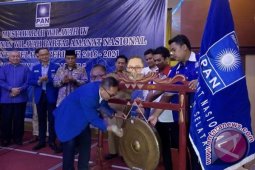 Muhidin Mundur Ketua PAN Jika Nol Kursi