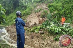 Longsor Putuskan Akses Transportasi Di Gorontalo Utara