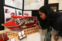 Pameran Bright Future Ahead