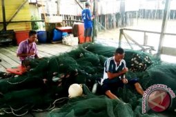 Nelayan sulit berlabuh akibat pendangkalan dermaga
