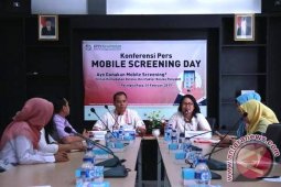 Wali Kota Lepas Kontingen Drumband Surabaya ke Lampung